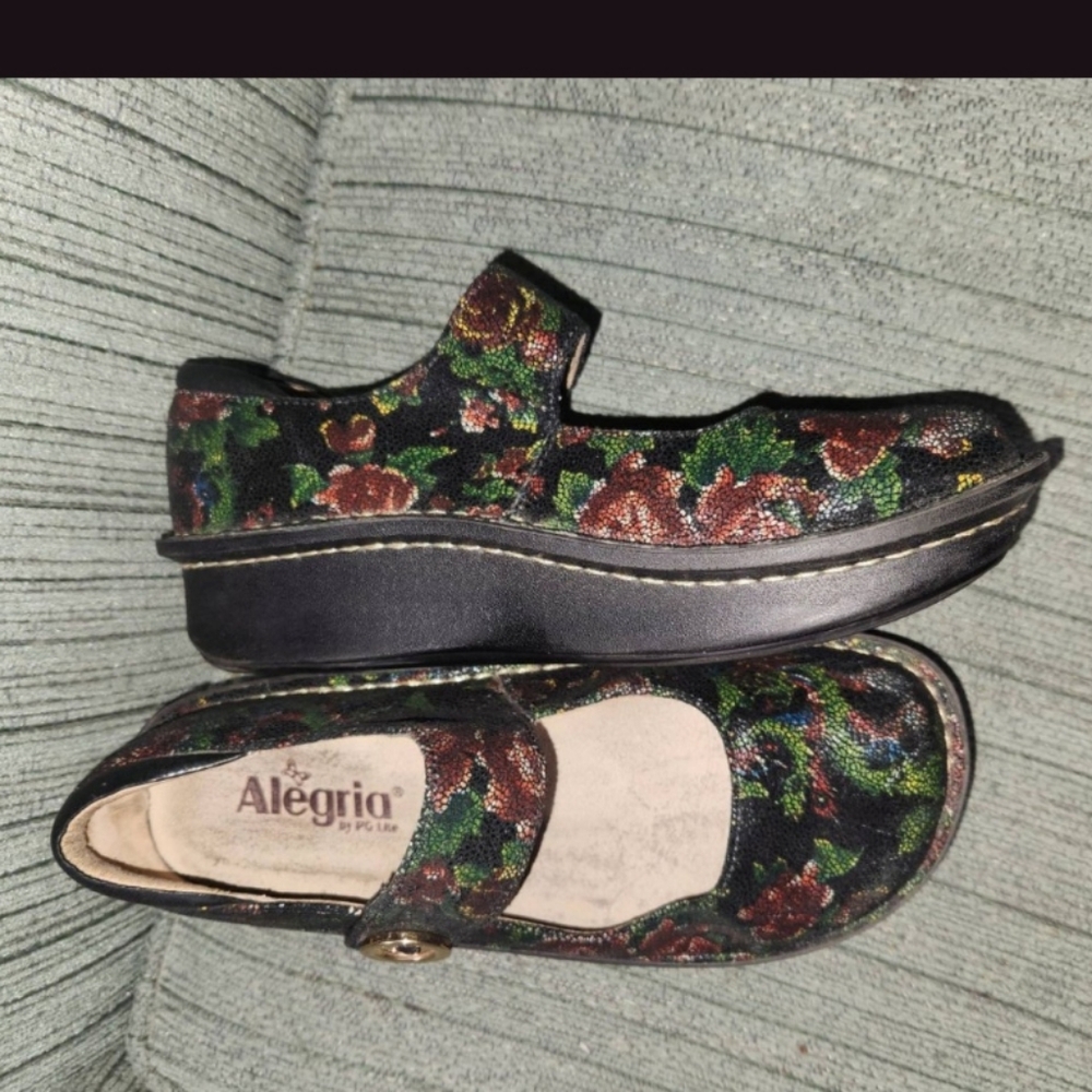 Alegria Paloma Mary Janes